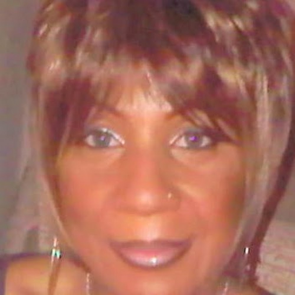 Meet your Posher, Toni
